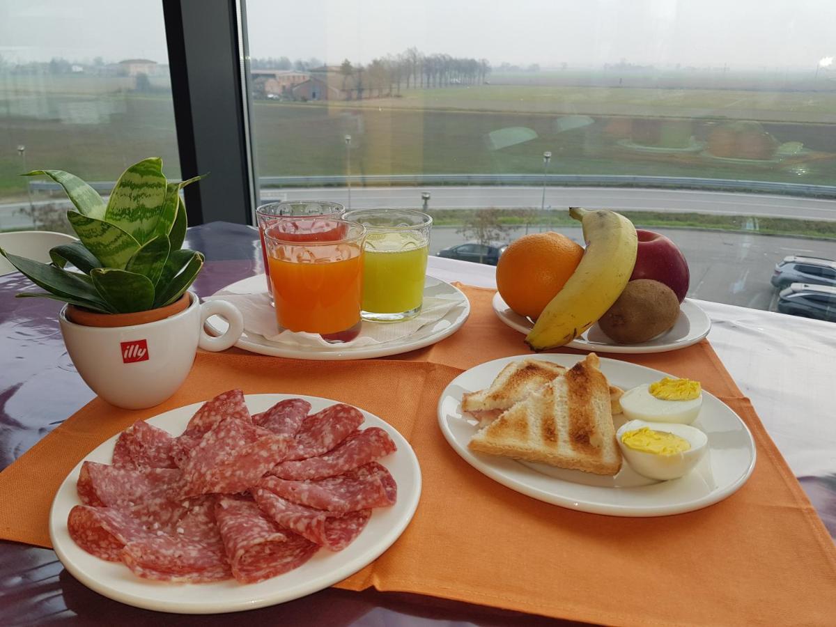 Hotel Padus Meublè Parma San Quirico  Esterno foto