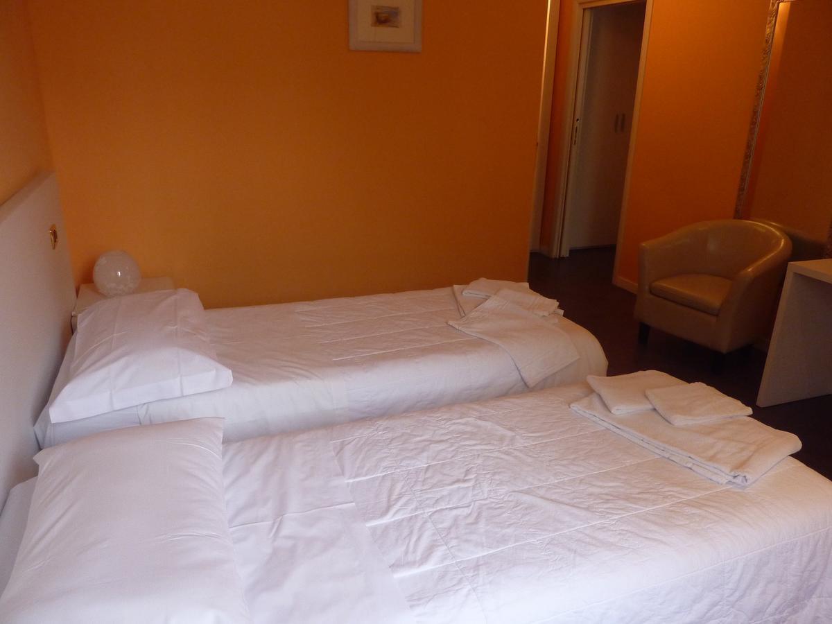 Hotel Padus Meublè Parma San Quirico  Esterno foto