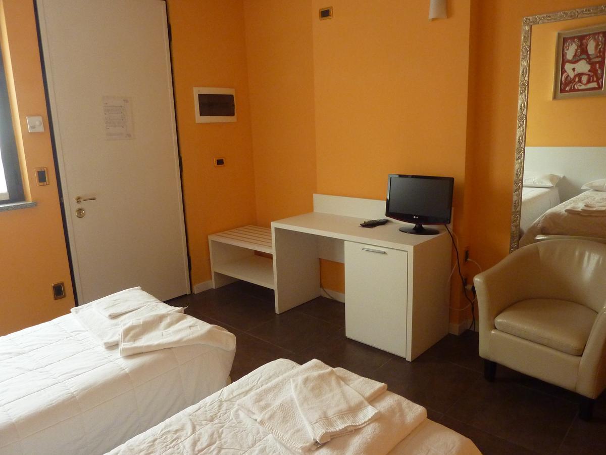 Hotel Padus Meublè Parma San Quirico  Esterno foto