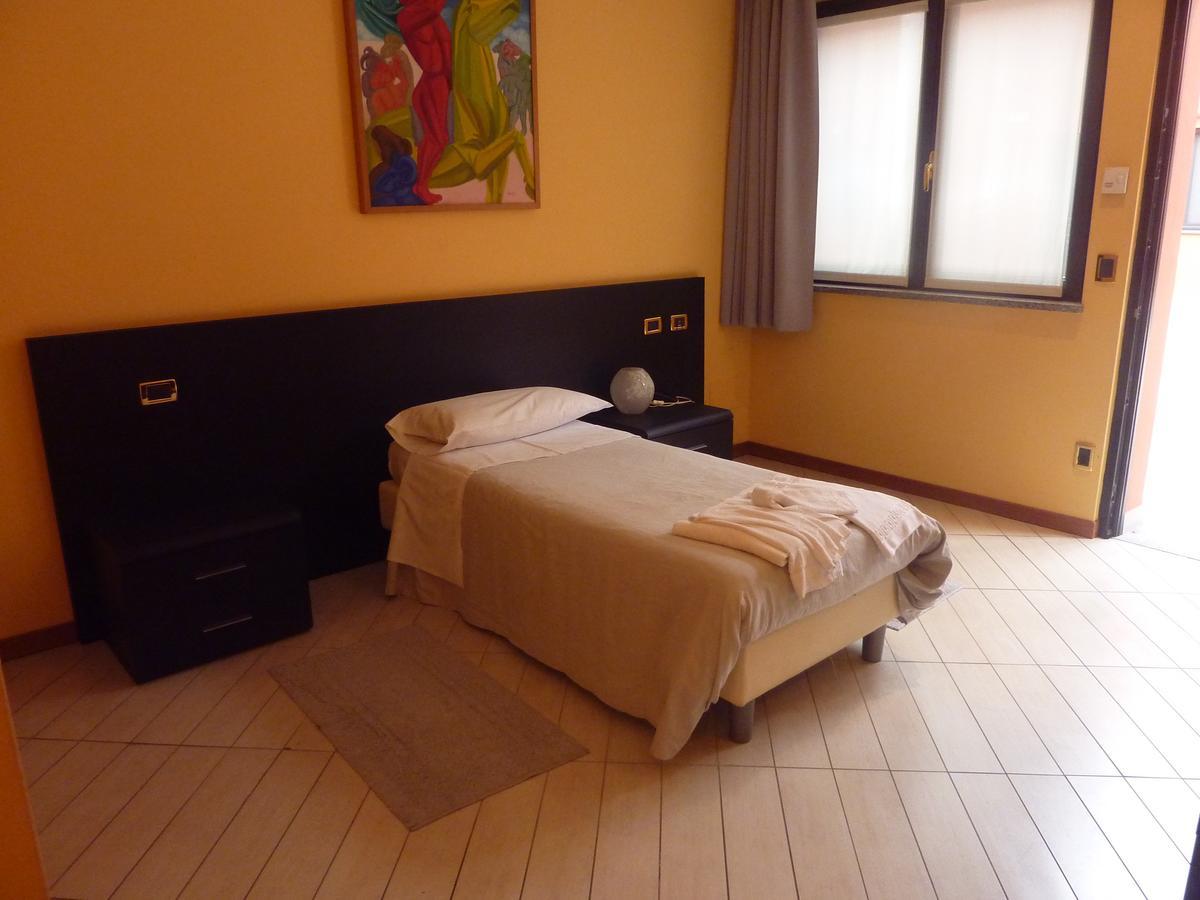 Hotel Padus Meublè Parma San Quirico  Esterno foto